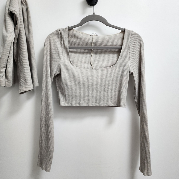 Reformation grey two piece skirt set size Large - Picture 5 of 8